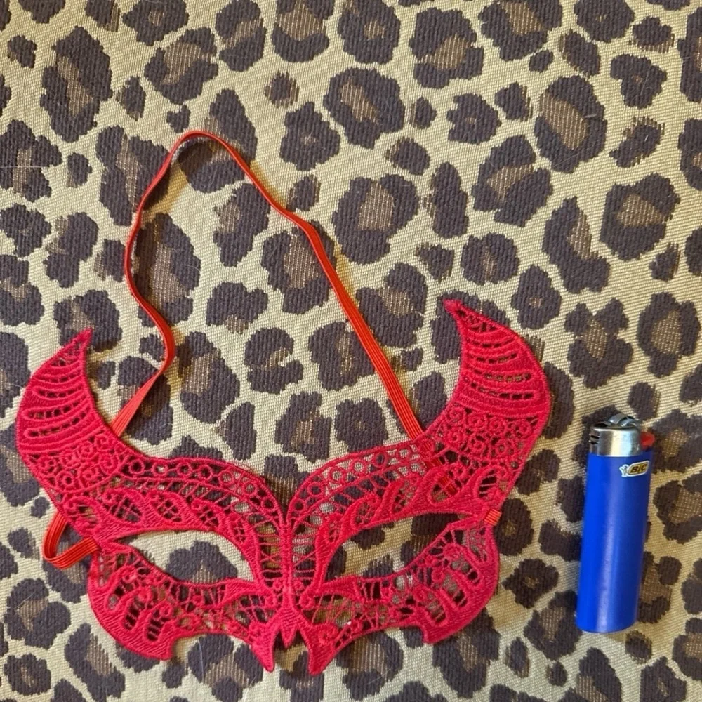 Red Lace Masquerade Mask